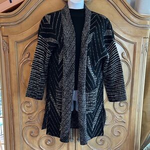 Max sport Chic Black and Gray Herringbone Women's Cardigan